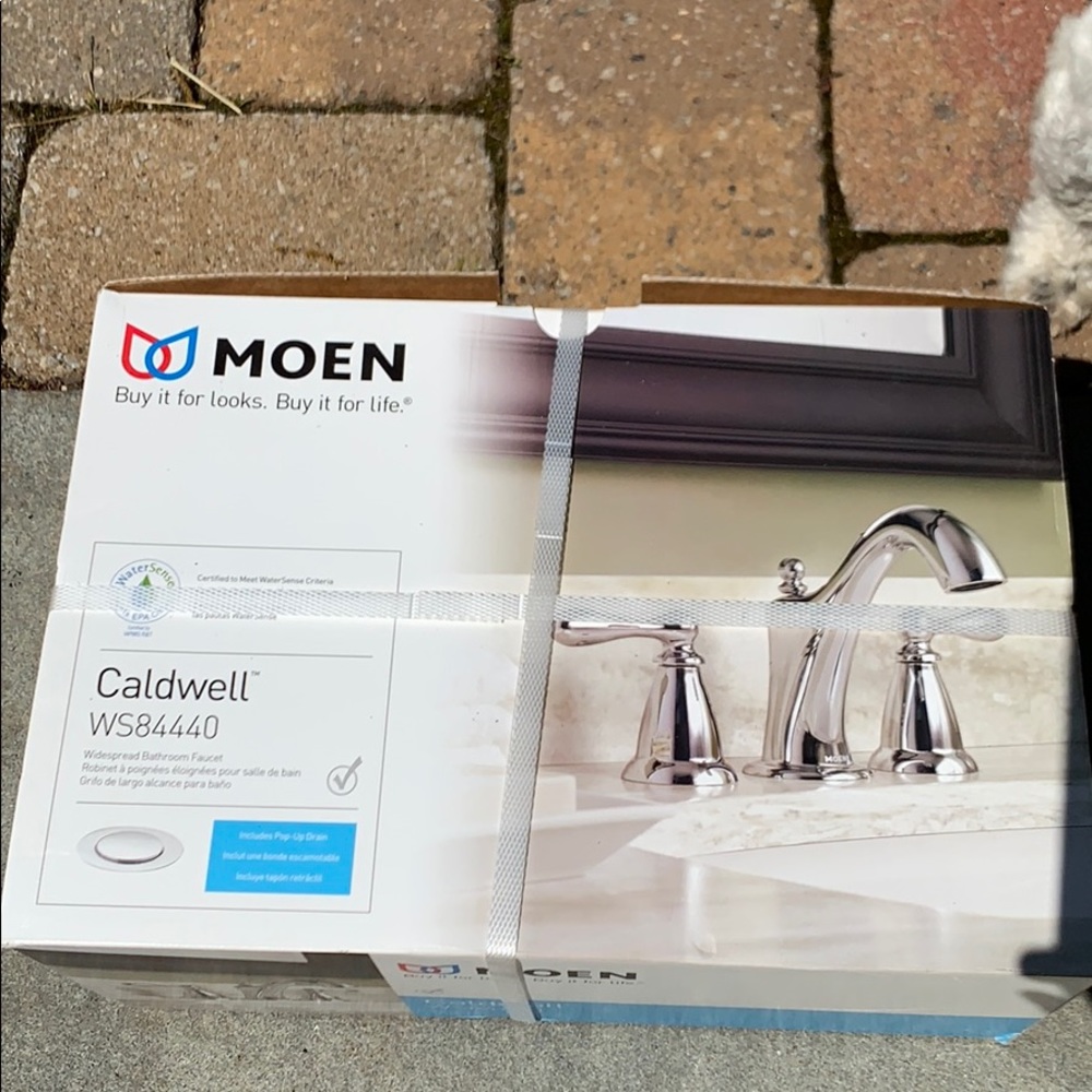 widespread bathroom faucet